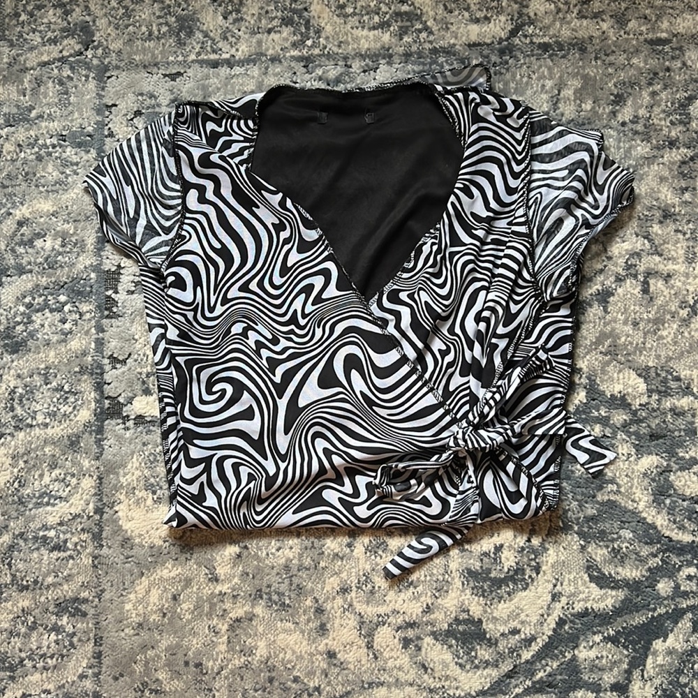 Woman’s mesh patterned dress